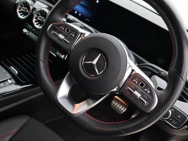 MERCEDES-BENZ A Class Photo 15