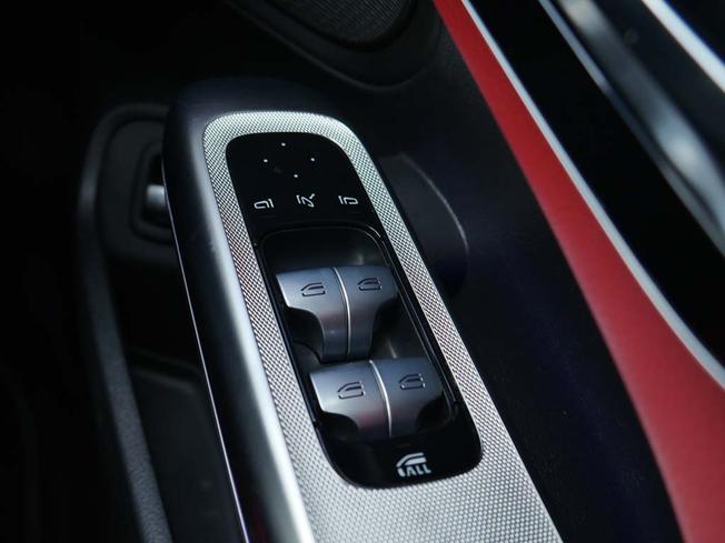 MERCEDES-BENZ Cle Photo 16