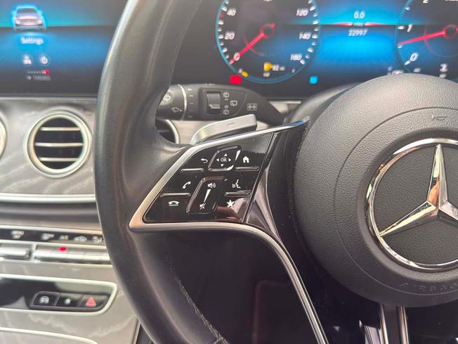 MERCEDES-BENZ E Class Photo 18