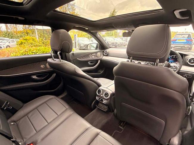 MERCEDES-BENZ E Class Photo 38
