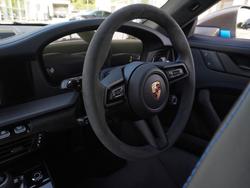 PORSCHE 911 Photo 3