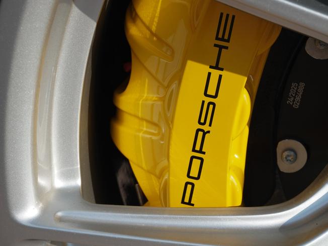 PORSCHE 911 Photo 37