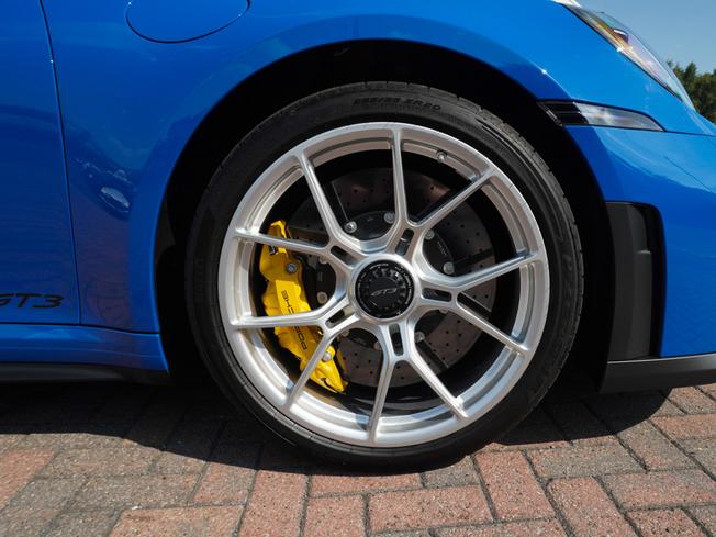 PORSCHE 911 Photo 4
