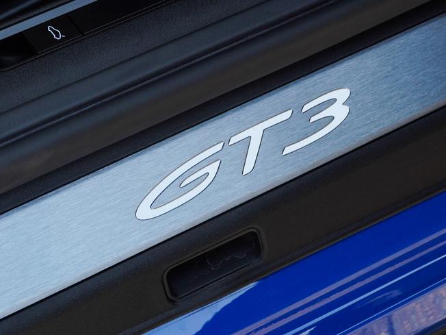 PORSCHE 911 Photo 44