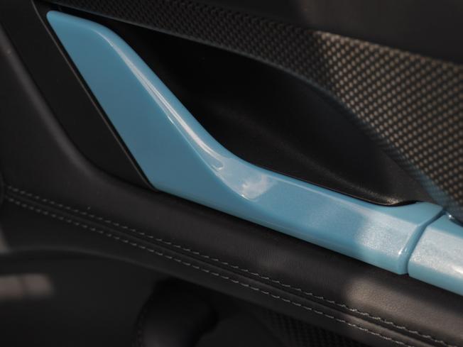 PORSCHE Taycan Photo 42