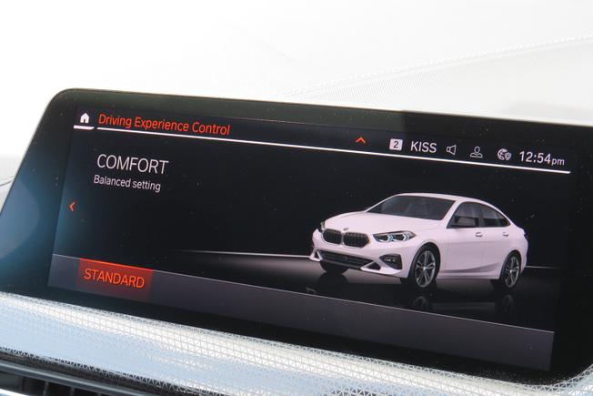 BMW 2 Series Photo 10