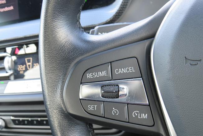 BMW 2 Series Photo 22