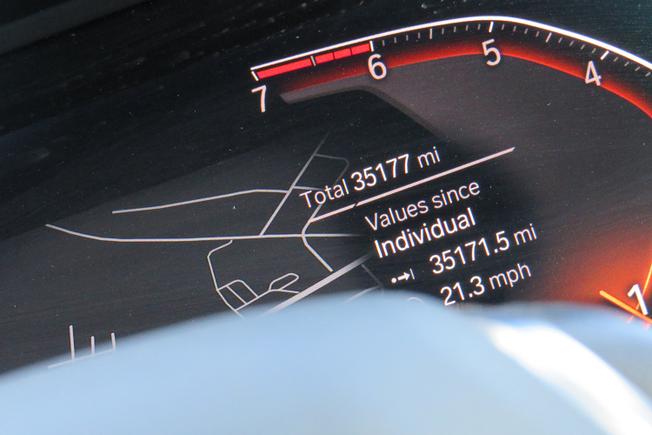 BMW 2 Series Photo 23