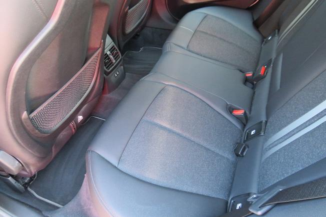 BMW 2 Series Photo 35
