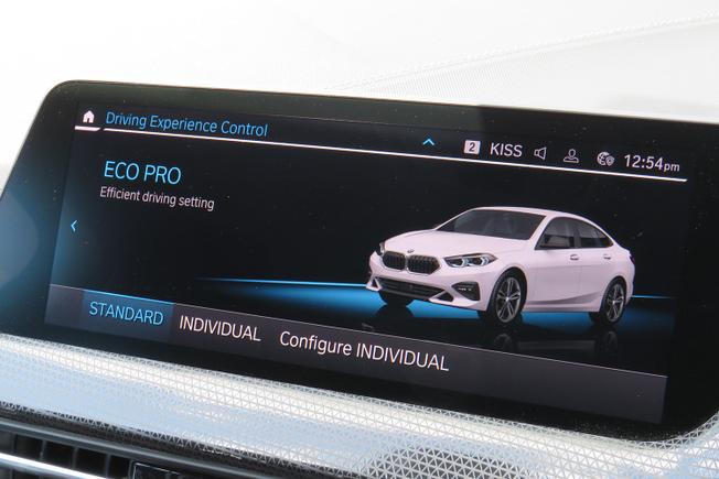 BMW 2 Series Photo 9