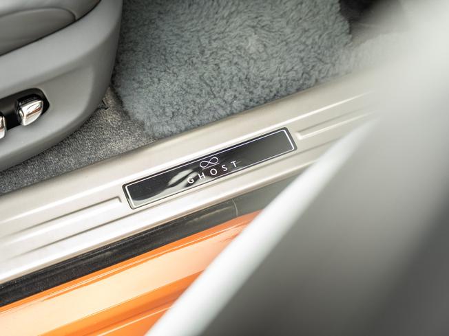 ROLLS-ROYCE Ghost Photo 13