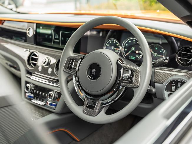 ROLLS-ROYCE Ghost Photo 14