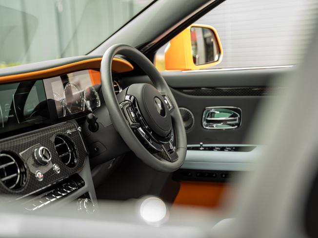 ROLLS-ROYCE Ghost Photo 26
