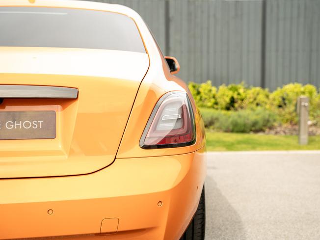 ROLLS-ROYCE Ghost Photo 43