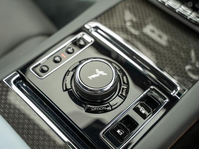 ROLLS-ROYCE Ghost Photo 7