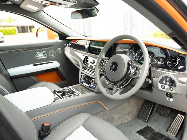 ROLLS-ROYCE Ghost Photo 9