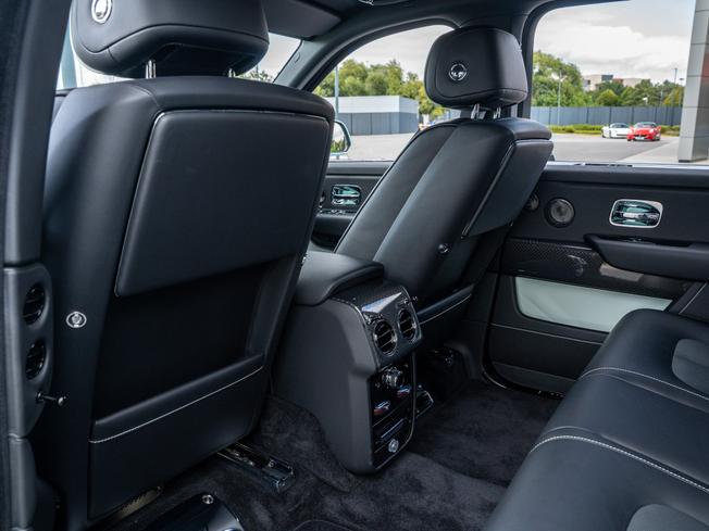 Rolls-Royce Cullinan Photo 19
