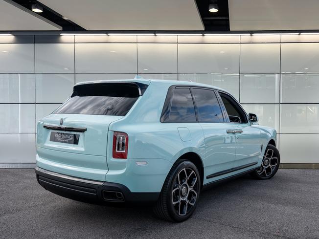 Rolls-Royce Cullinan Photo 2