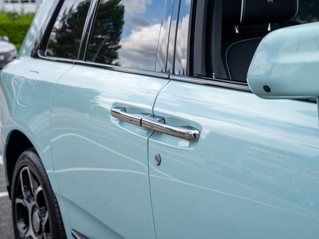 Rolls-Royce Cullinan Photo 24
