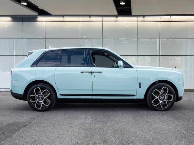 Rolls-Royce Cullinan Photo 30