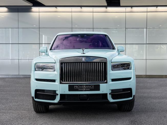Rolls-Royce Cullinan Photo 38