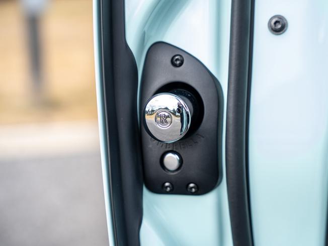 Rolls-Royce Cullinan Photo 46