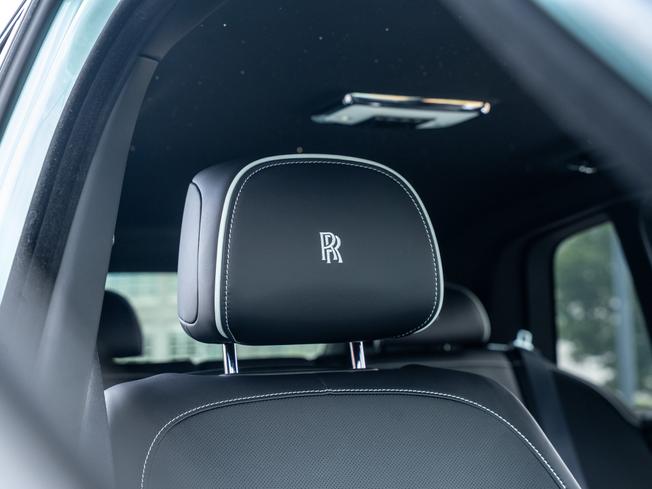 Rolls-Royce Cullinan Photo 9