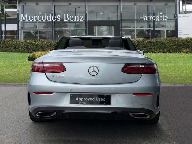 MERCEDES-BENZ E Class Photo 11