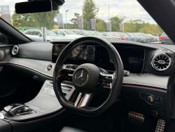 MERCEDES-BENZ E Class Photo 3