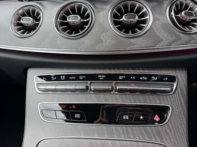 MERCEDES-BENZ E Class Photo 37
