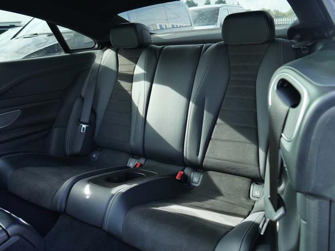 MERCEDES-BENZ E Class Photo 12