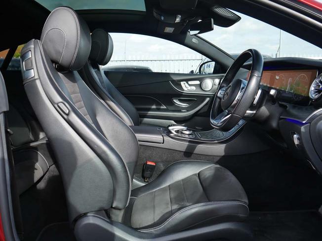 MERCEDES-BENZ E Class Photo 26