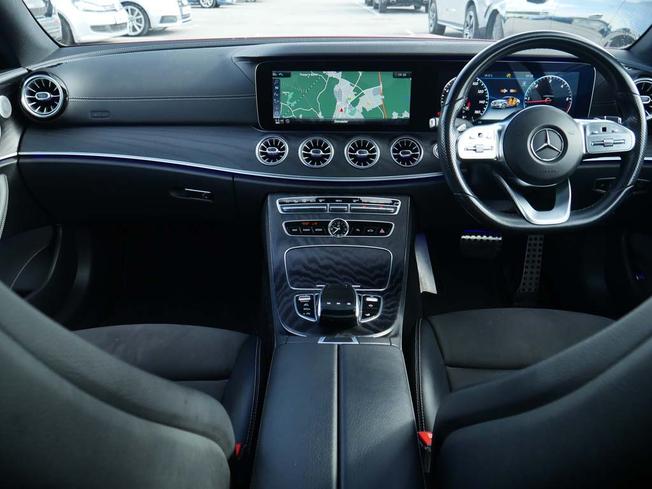 MERCEDES-BENZ E Class Photo 5
