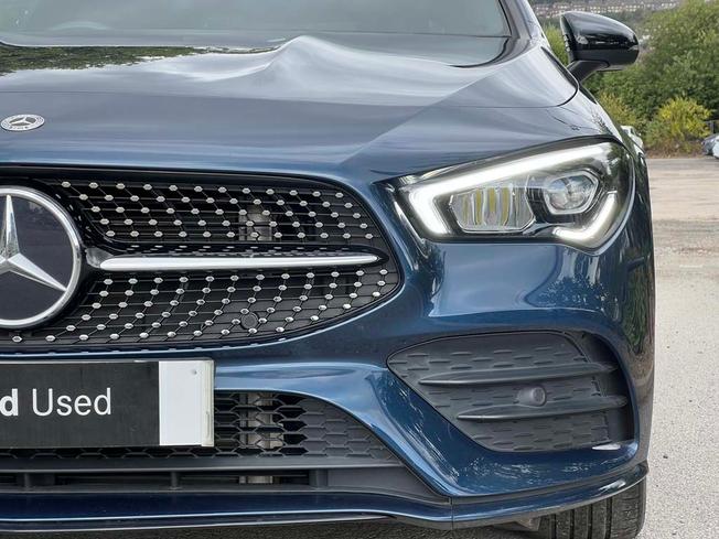 MERCEDES-BENZ Cla Class Photo 18
