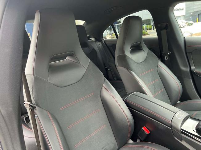 MERCEDES-BENZ Cla Class Photo 38