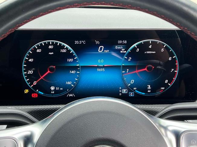MERCEDES-BENZ Cla Class Photo 4