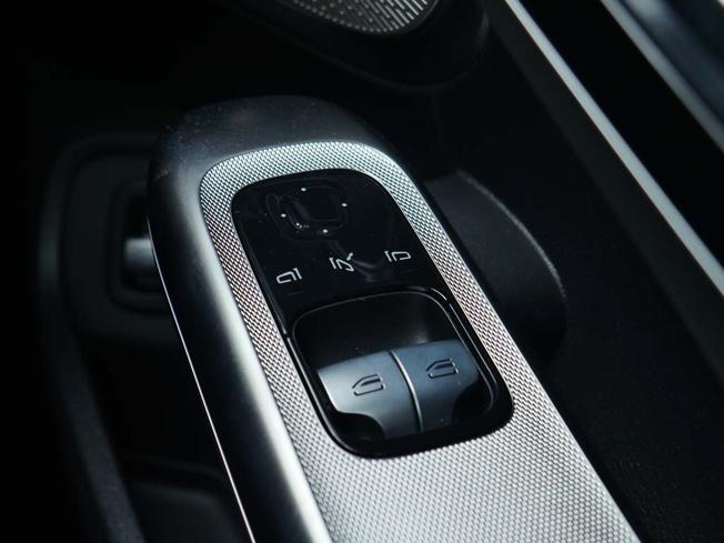 MERCEDES-BENZ Cle Photo 18