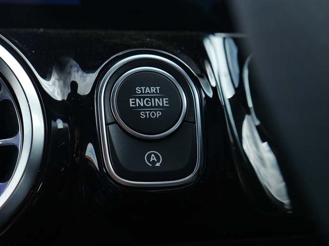 MERCEDES-BENZ GLA Photo 20