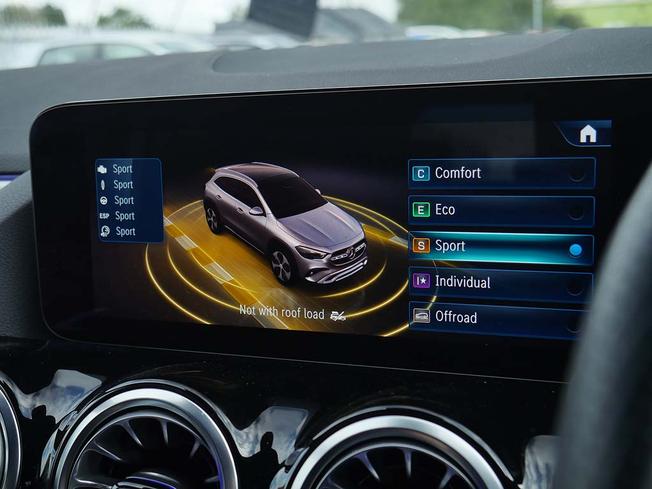 MERCEDES-BENZ GLA Photo 31