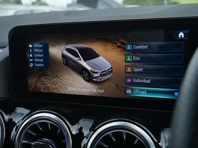 MERCEDES-BENZ GLA Photo 33