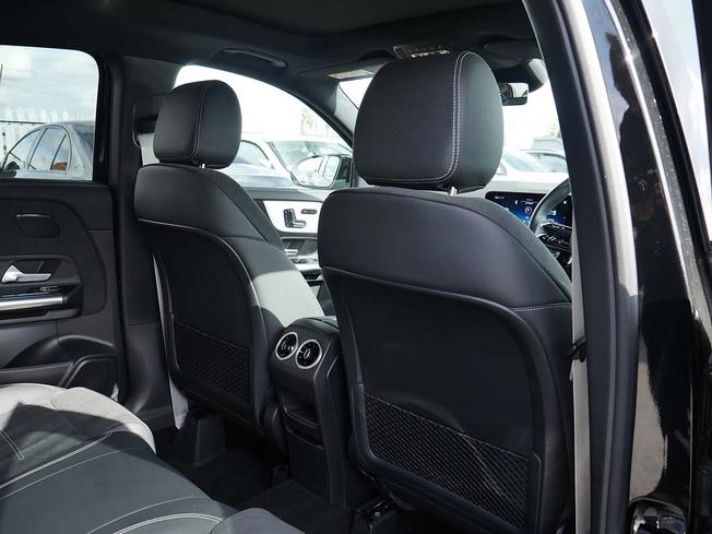 MERCEDES-BENZ GLA Photo 38