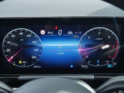 MERCEDES-BENZ GLA Photo 4