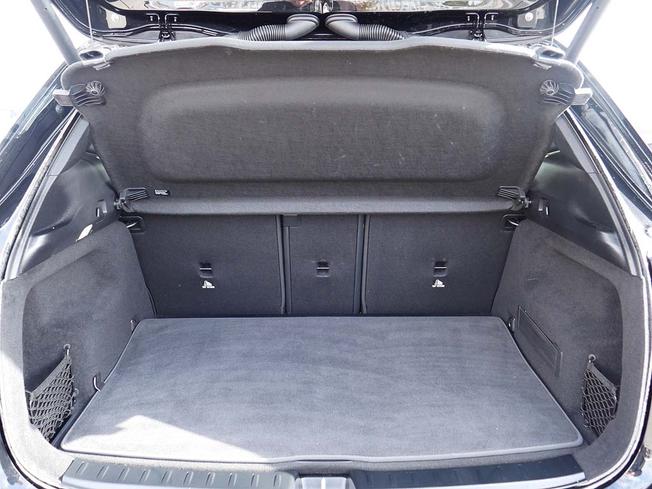 MERCEDES-BENZ GLA Photo 9