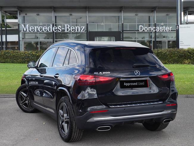 MERCEDES-BENZ Gla Photo 2