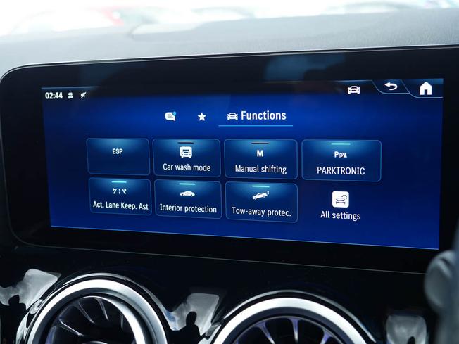 MERCEDES-BENZ Gla Photo 21