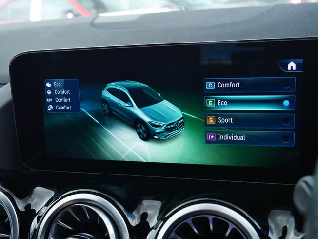 MERCEDES-BENZ Gla Photo 27