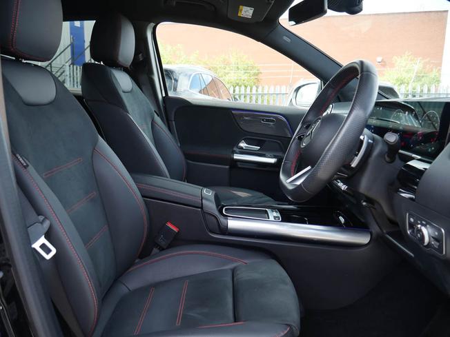 MERCEDES-BENZ Gla Photo 31