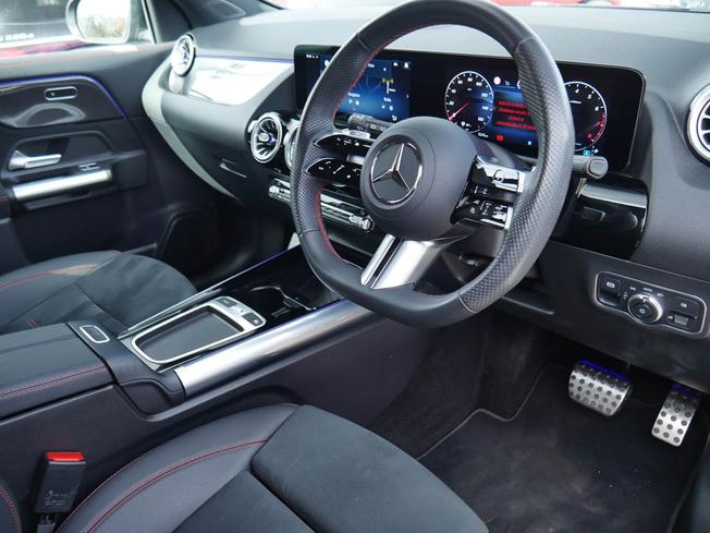 MERCEDES-BENZ Gla Photo 33