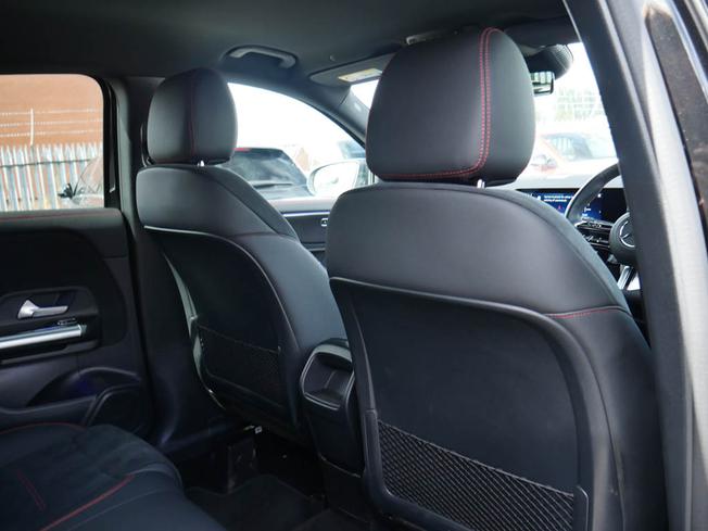 MERCEDES-BENZ Gla Photo 35