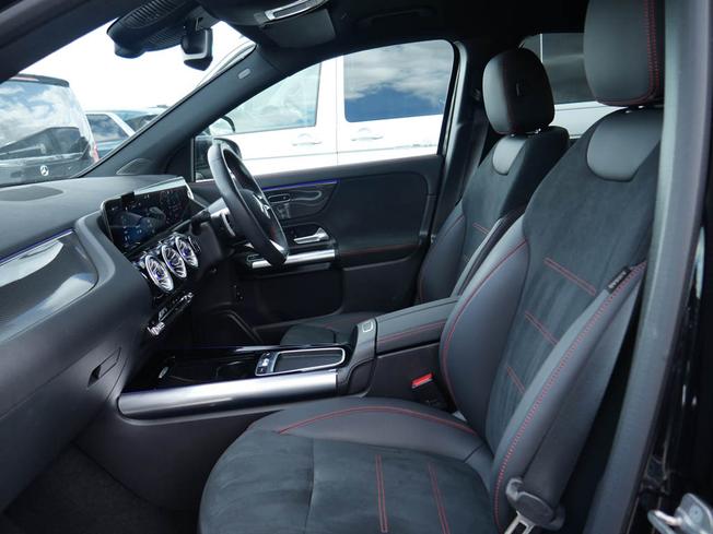 MERCEDES-BENZ Gla Photo 44
